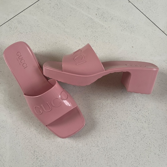 Gucci Pink Rubber Slip On Shoes size 7 with box - Picture 3 of 5